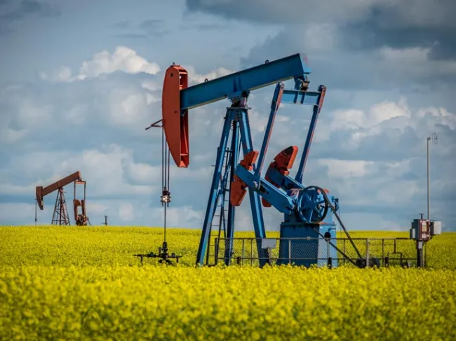 oil well